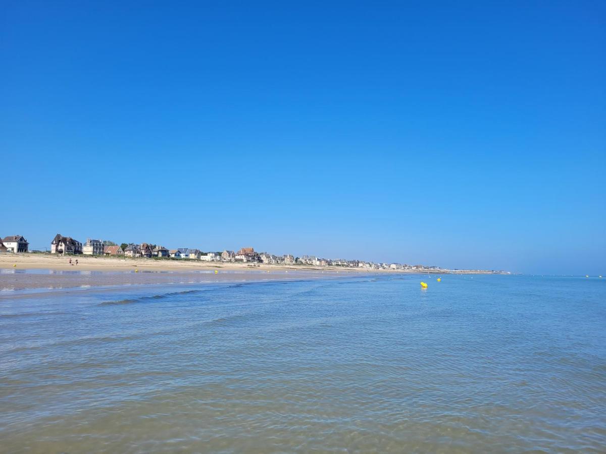 Appartement logement à 50 m de la mer ! à Hermanville-sur-Mer Extérieur photo
